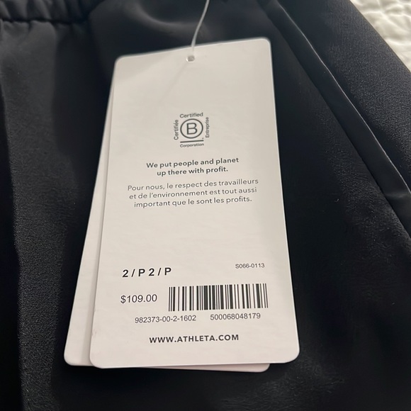 NWT Athleta Endeavor Jogger in Black Size 2 Petite - Picture 2 of 7